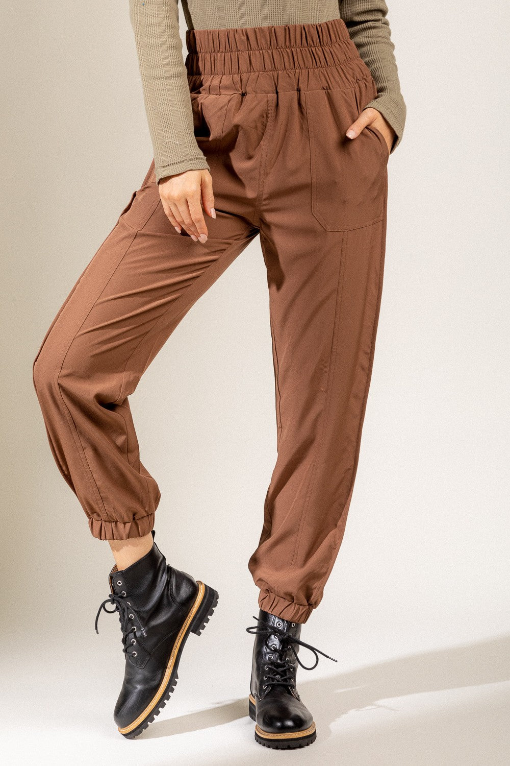 Jacqueline Joggers